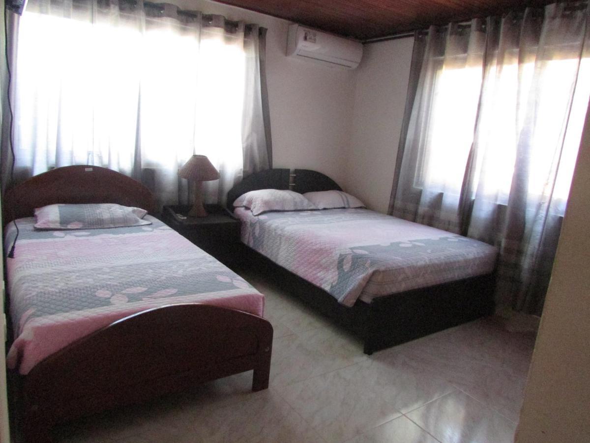 Posada Hostal Miss Marlly San Andres  Exterior photo